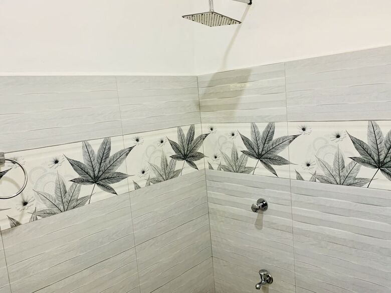 Hotel Michs Beach Villa - Maggona