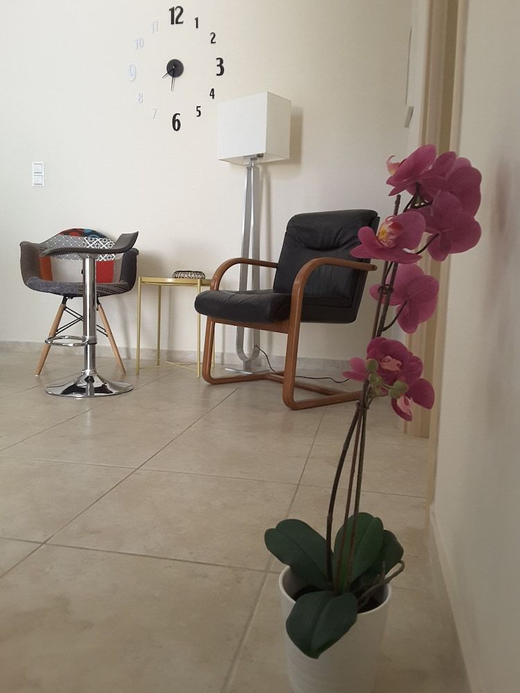 Bow Lux Apartments