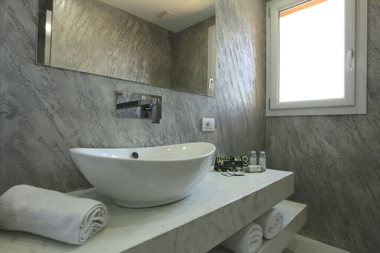 Double A Luxury Room