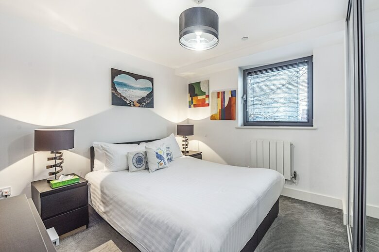 Canary Wharf Luxury Apartments