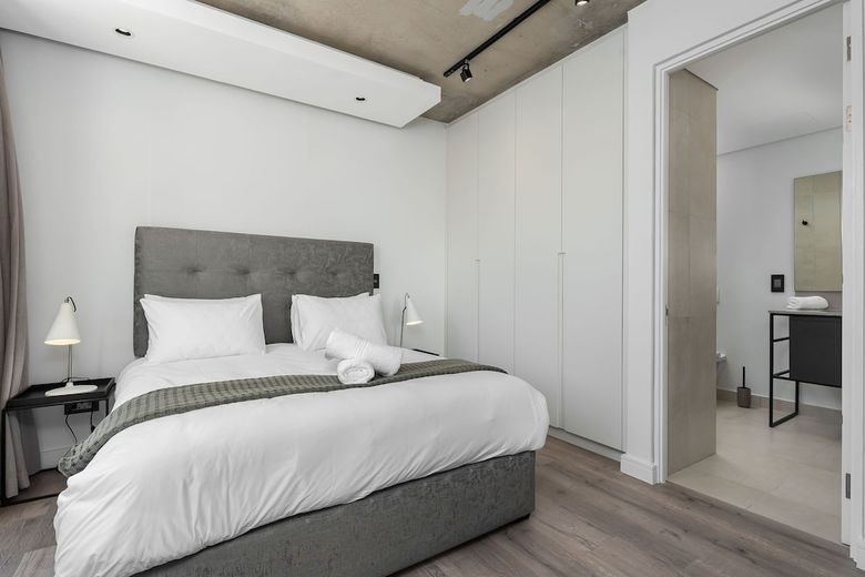 The Signature Luxury Apartments