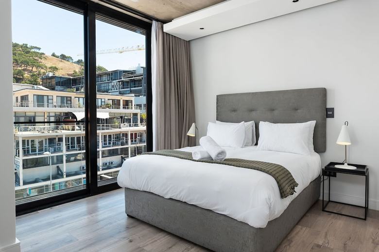 The Signature Luxury Apartments