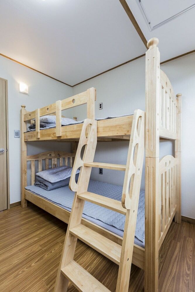 Hostal Batdol Guesthouse - Hostel