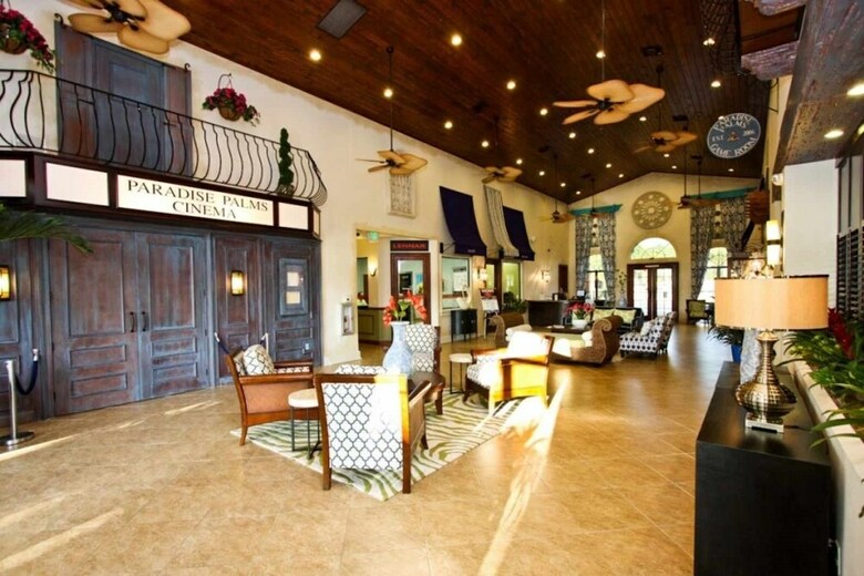Luxury 5 Bedroom Pool Home In Paradise Palms Resort