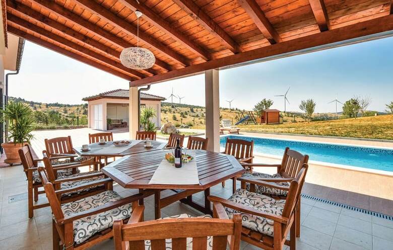 Villa House Svilaja