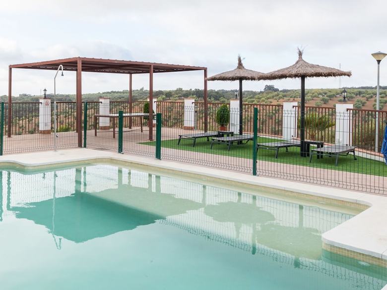 Quaint Holiday Home In Sevilla With Swimming Pool