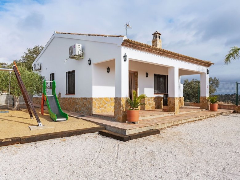 Quaint Holiday Home In Sevilla With Swimming Pool