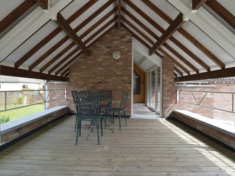 Spacious Holiday House, Can Be Divided In Two Different Parts