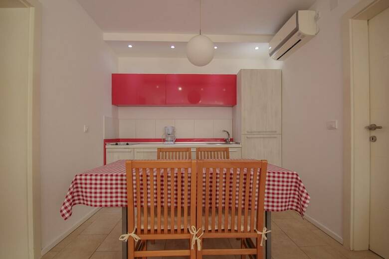 Apartamentos Karmen