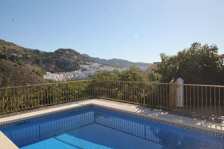 1084 Villa Manolo