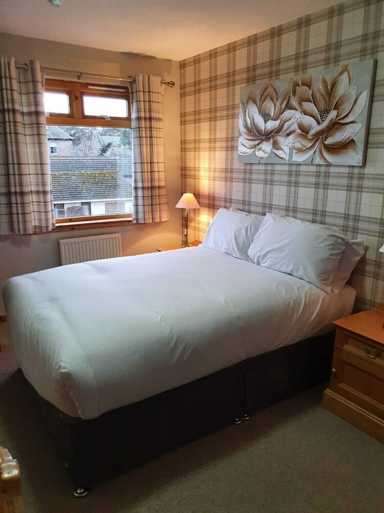 West End Hotel