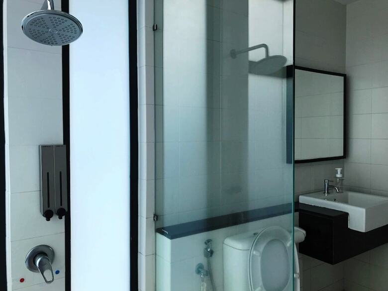 Apartamentos E Studio-trefoil Setiacity Setiaalam