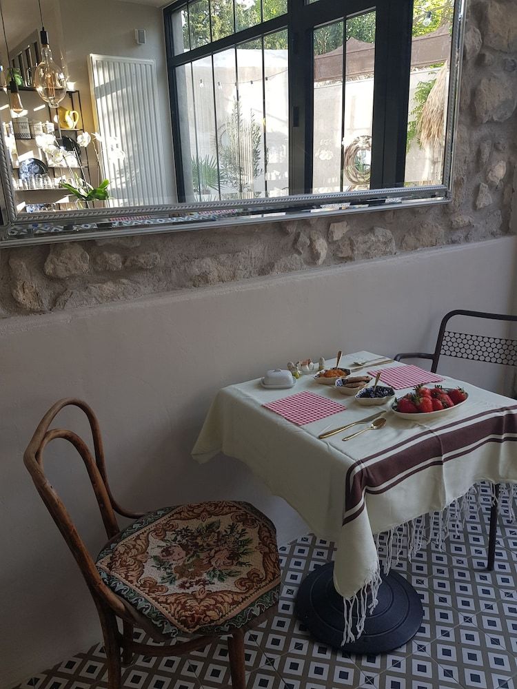 Bed & Breakfast Chambres D'hotes Au Centre de Sigean