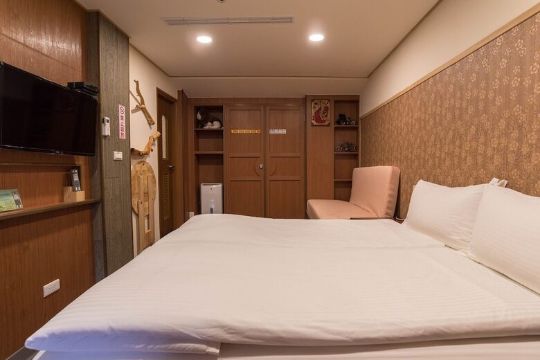 Hotel Qu Hi Home Stay