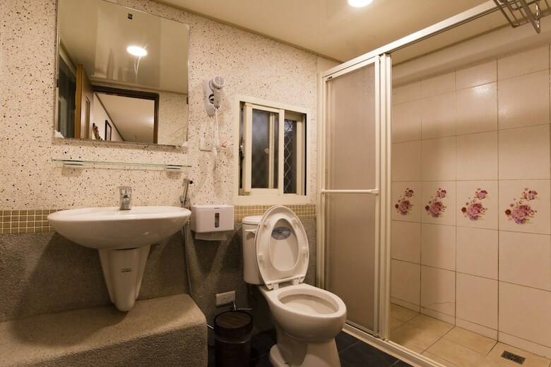 Hotel Qu Hi Home Stay