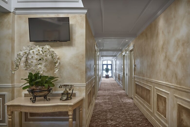 Anik Palace Hotel