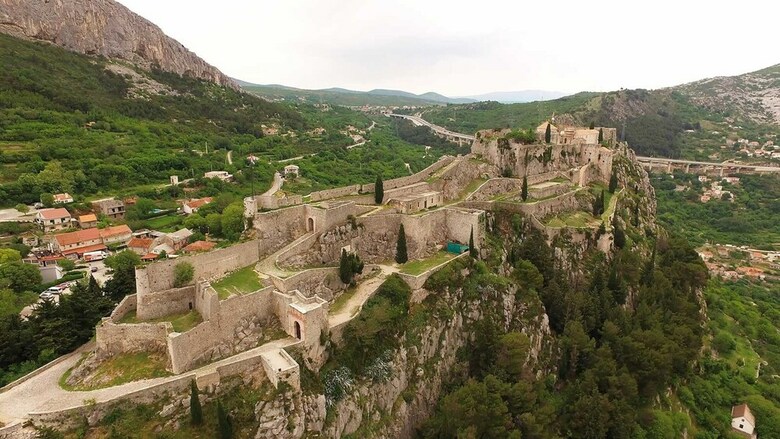 Apartment Goran