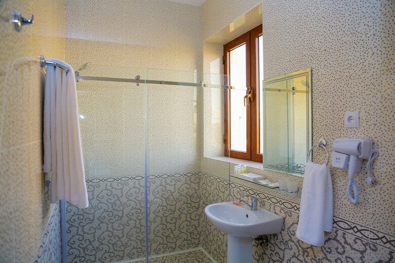 Globus Hotel