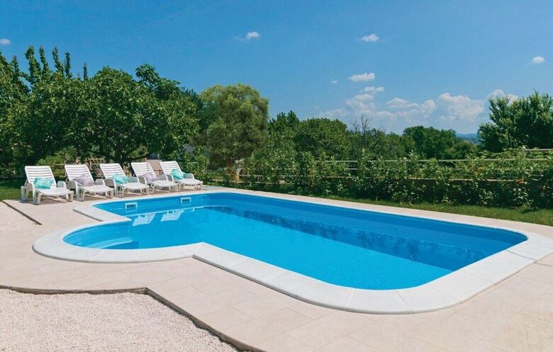 Sunflower House With A Pool