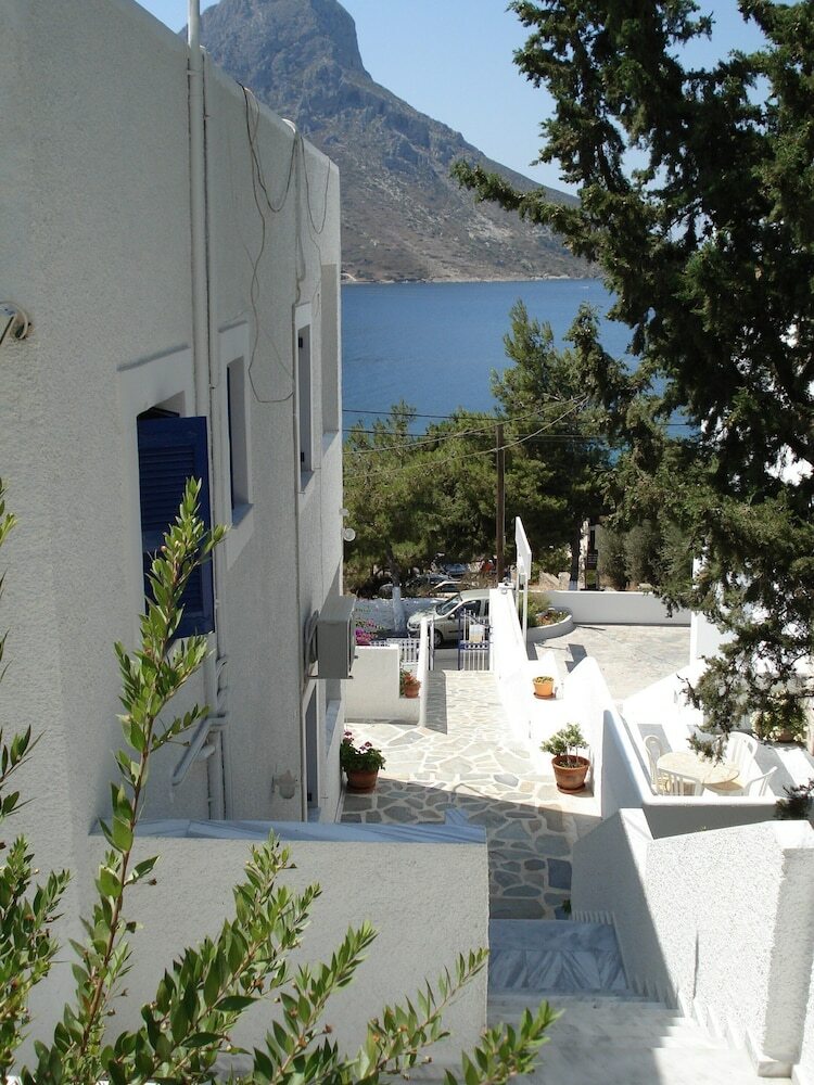 Aparthotel Tatsis Apartments