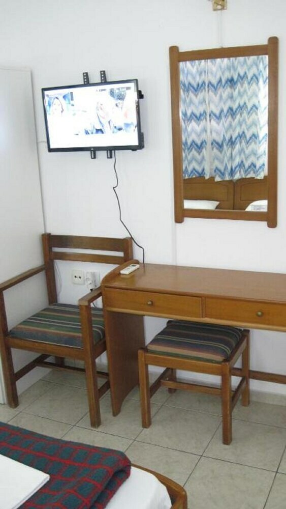 Aparthotel Tatsis Apartments