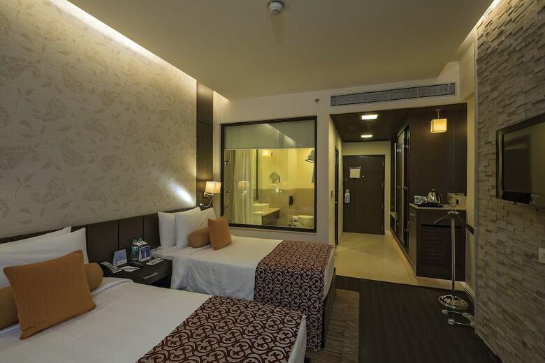 Multitude Hotel