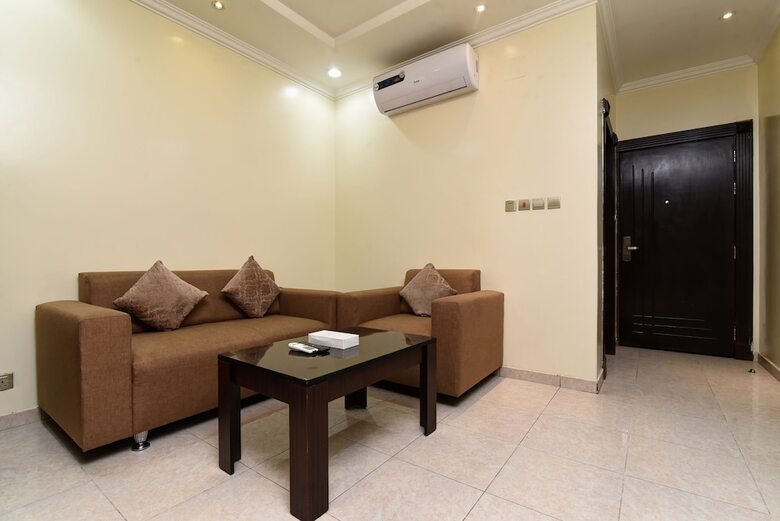 Hotel Oyo 360 Rahati Branch 1