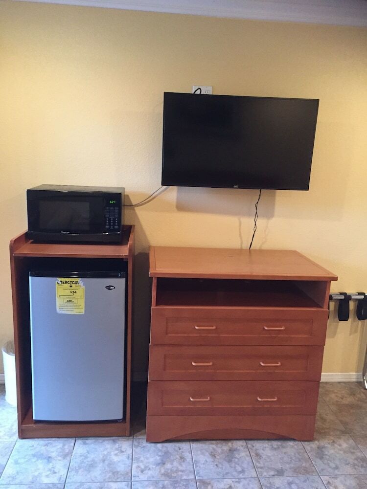 Bayshore Inn Motel