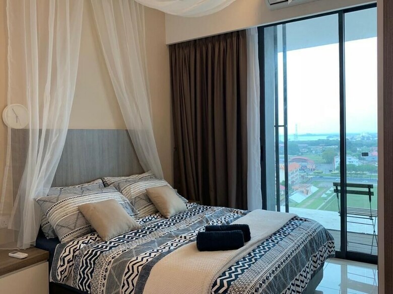 Apartamentos D'wharf Residence @ Pd Waterfront Balcony View By Airplan