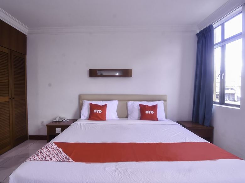 Hotel Oyo 89663 Theatre Inn