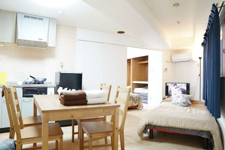 Metro Daikoku Apartment