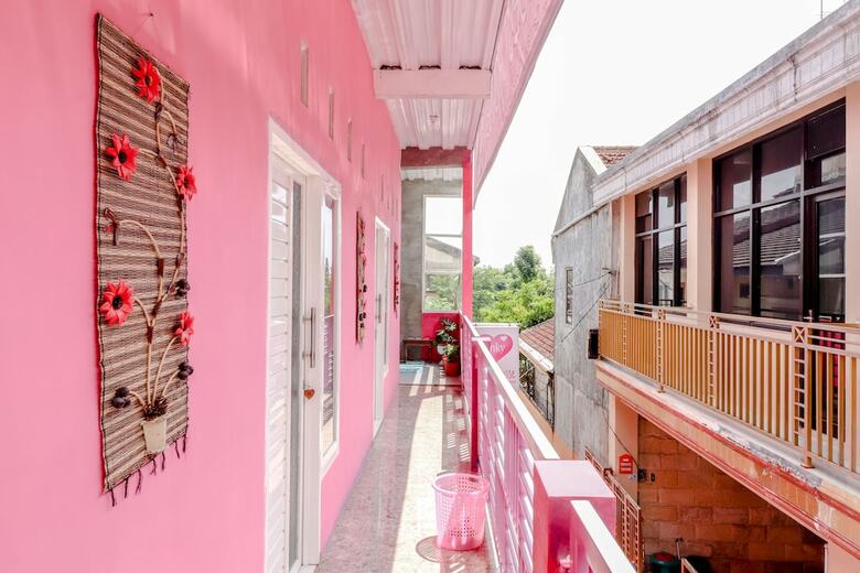Hotel Pinky Guest House