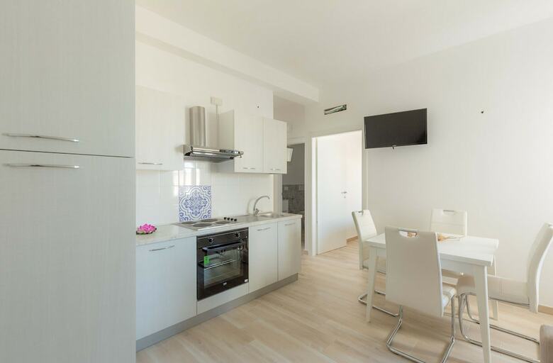 Viva Seaview Apartments