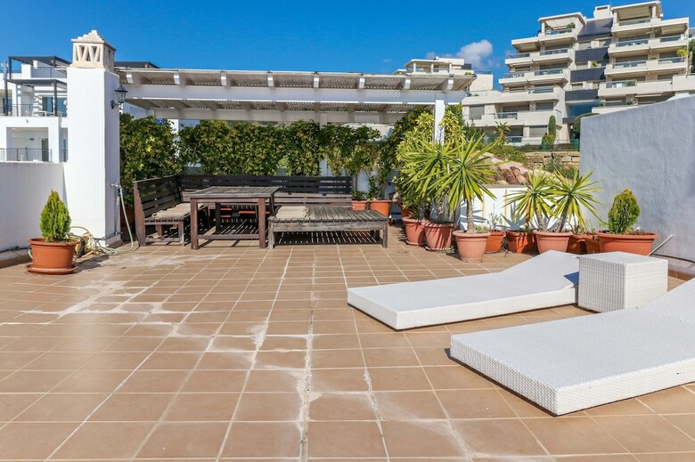 Apartamento Los Robles - 3br Penthouse With Spectacular Panoramic Views In Benahavis