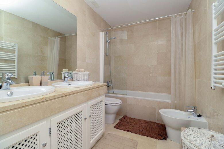 Apartamento Los Robles - 3br Penthouse With Spectacular Panoramic Views In Benahavis