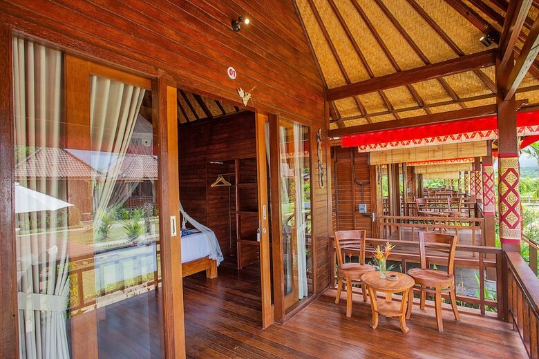 Bed & Breakfast Maharatu Villas