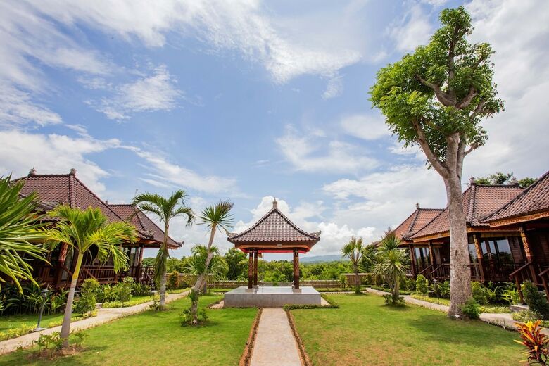 Bed & Breakfast Maharatu Villas