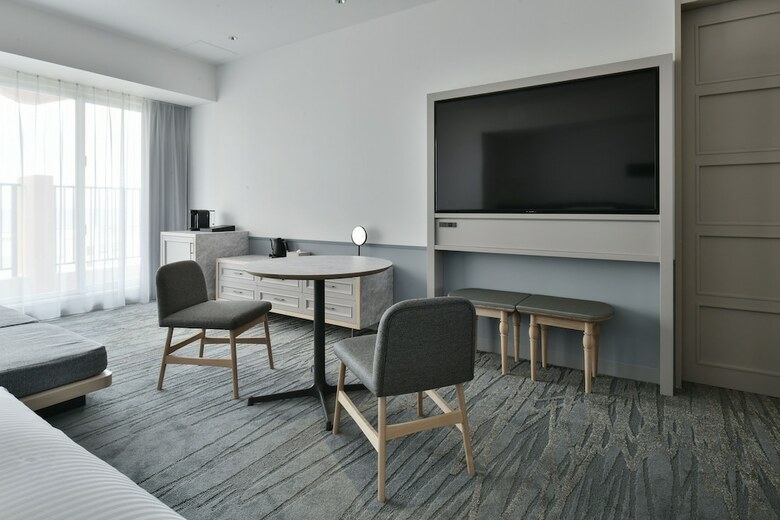 Hotel Lequ Okinawa Chatan Spa & Resort