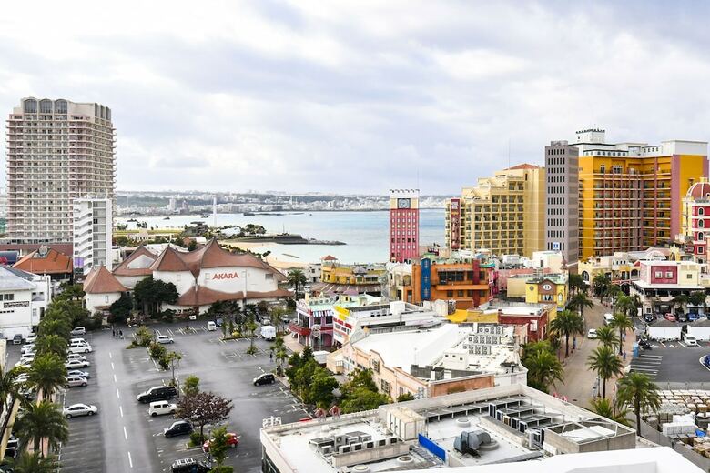 Hotel Lequ Okinawa Chatan Spa & Resort