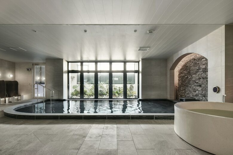 Hotel Lequ Okinawa Chatan Spa & Resort