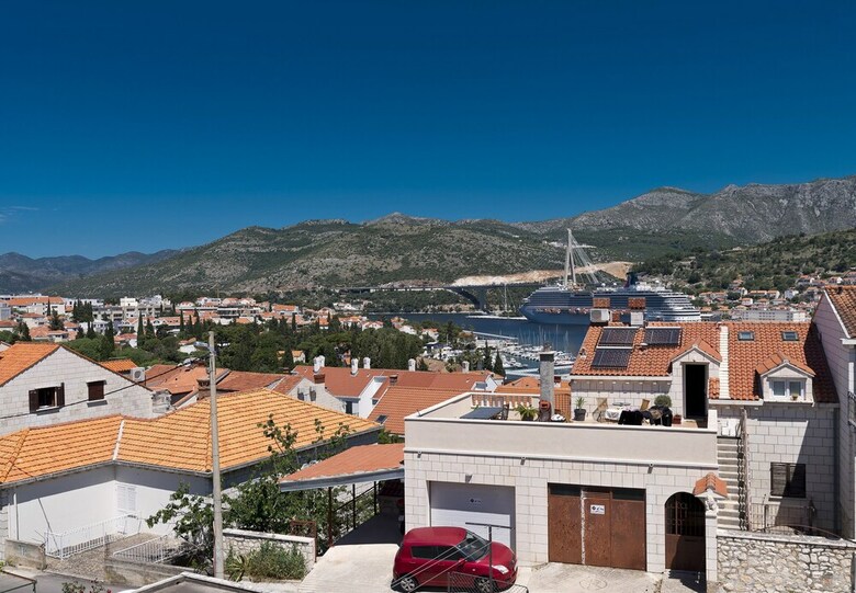 Apartment Michelle - 2 Bedrooms,terrace, Sea View