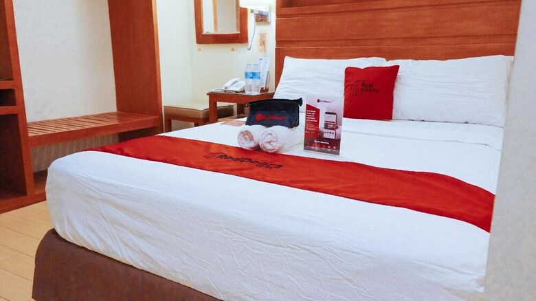 Hotel Reddoorz @ Climaco Street Cebu