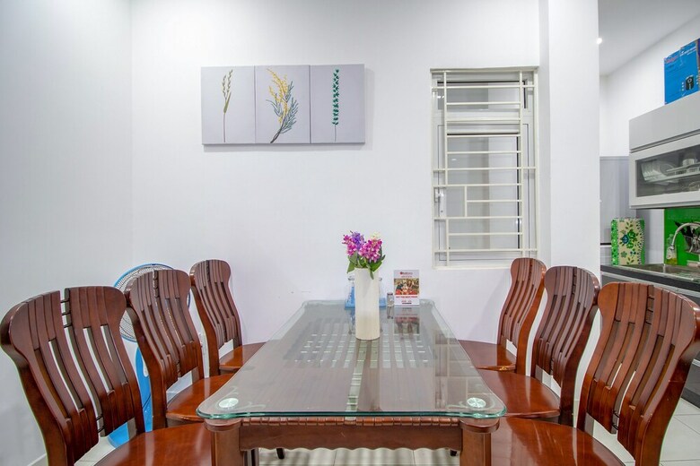 Hotel Reddoorz @ Le Van Sy Street 3