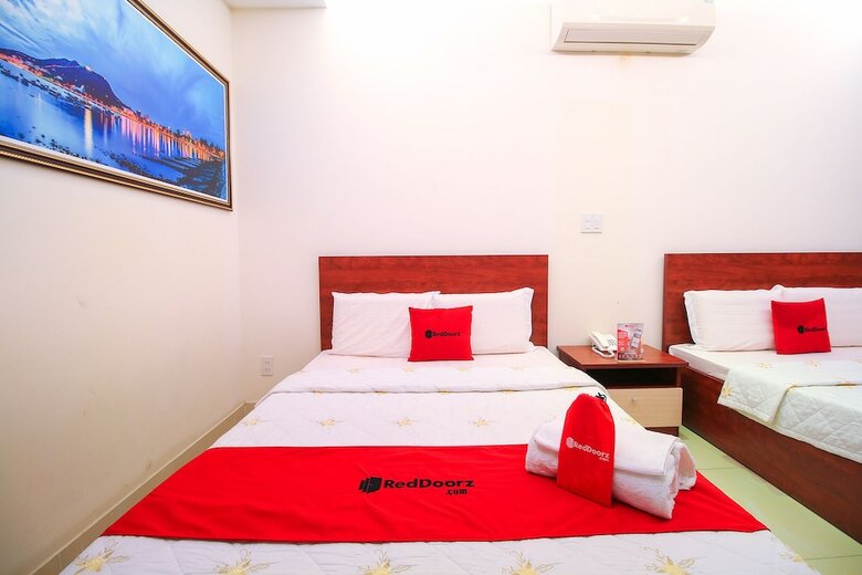 Hotel Reddoorz Plus @ Tran Phu