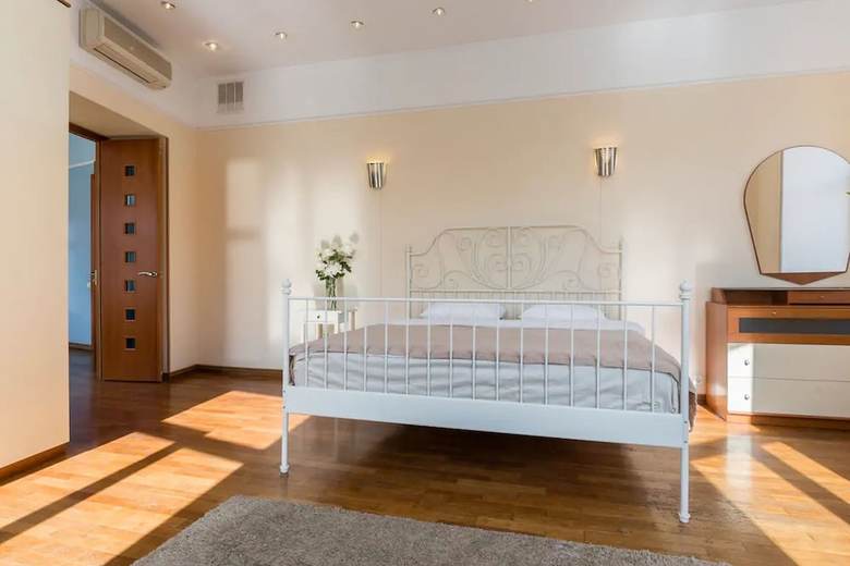 Central Apartment
