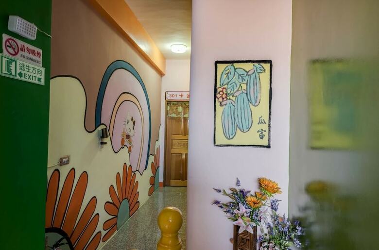 Hotel Crystal House Homestay