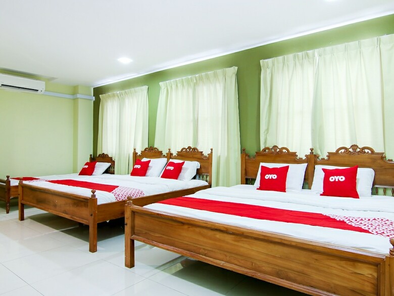 Oyo 89689 Zahrin Hotel