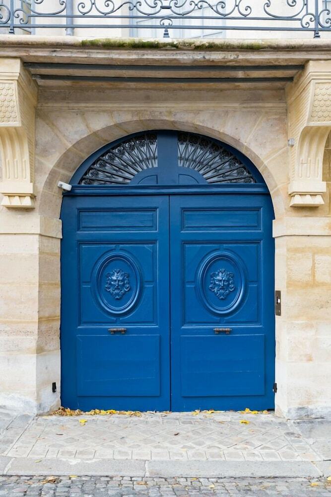 Apartamento Character Meets Modernism On L�le Saint-louis