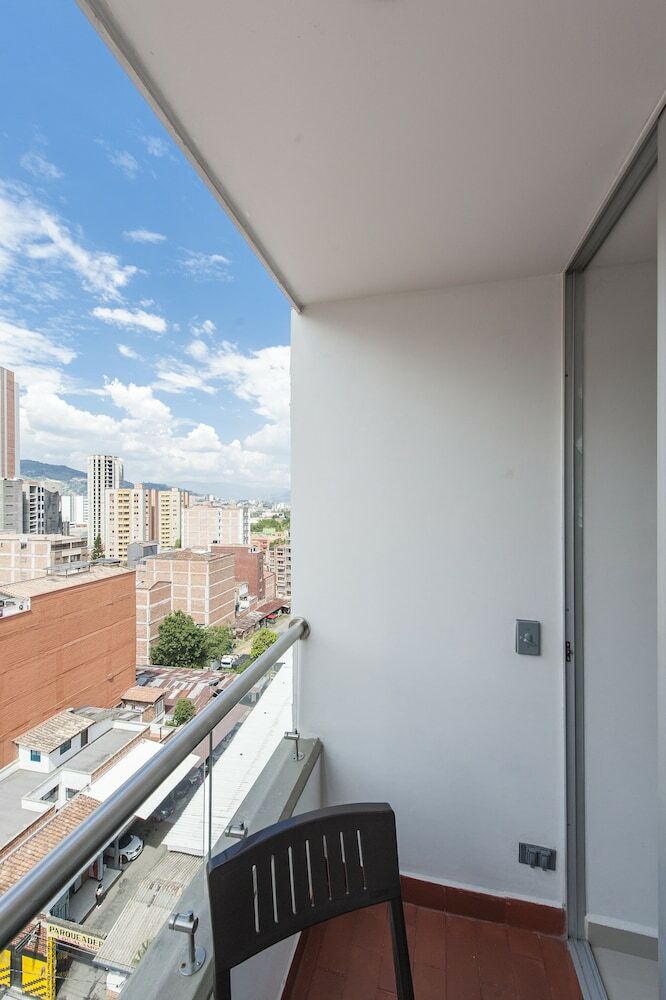 Apartamentos Edificio Portal Del Parque By Nomad Guru