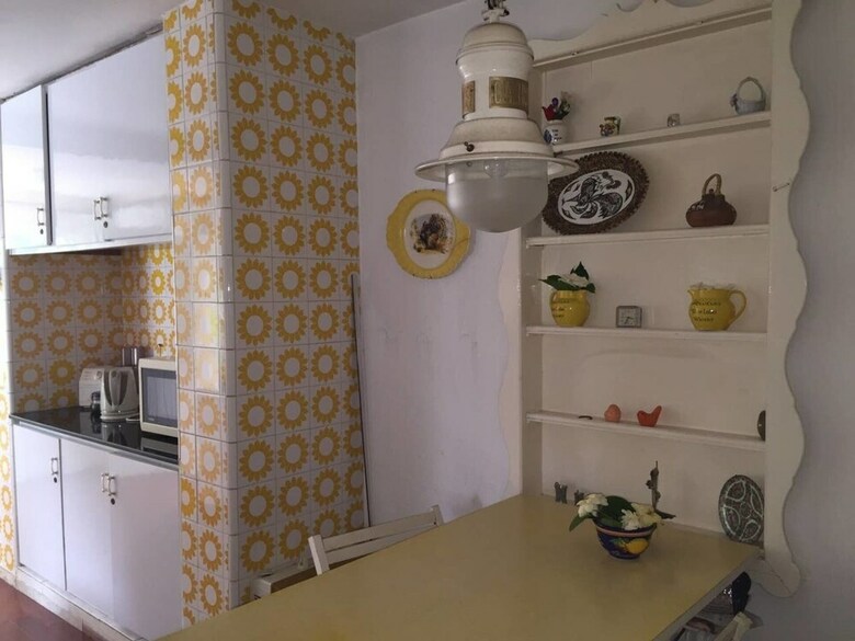 Wonderful Chalet Three Blocks From The Beach
